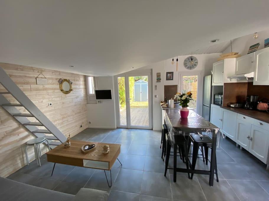 Agreable Maison, Plage A 400M, Jardin, Piscine Et Tennis サン・パレ・シュル・メール エクステリア 写真